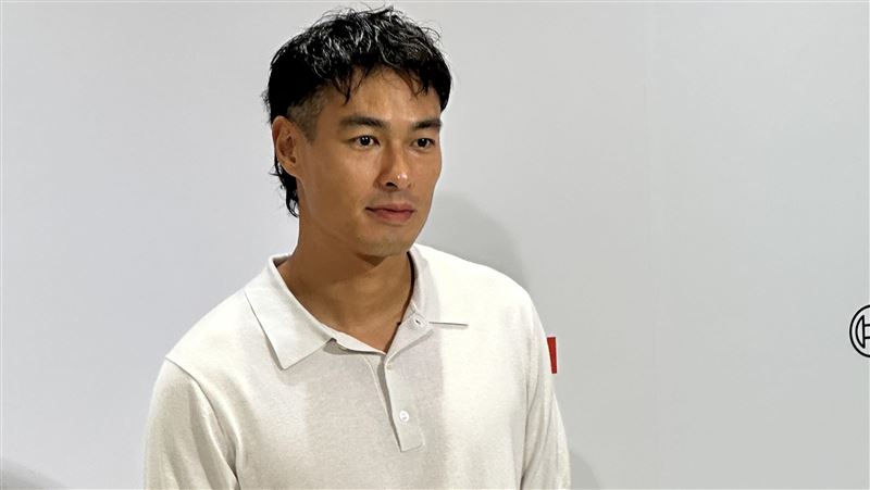 與施名帥爭男配！楊祐寧傳「男生問候詞」