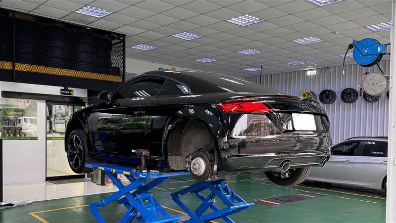 具備四輪驅動的車,不建議只換1條輪胎。(圖/記者鍾釗榛攝影)
