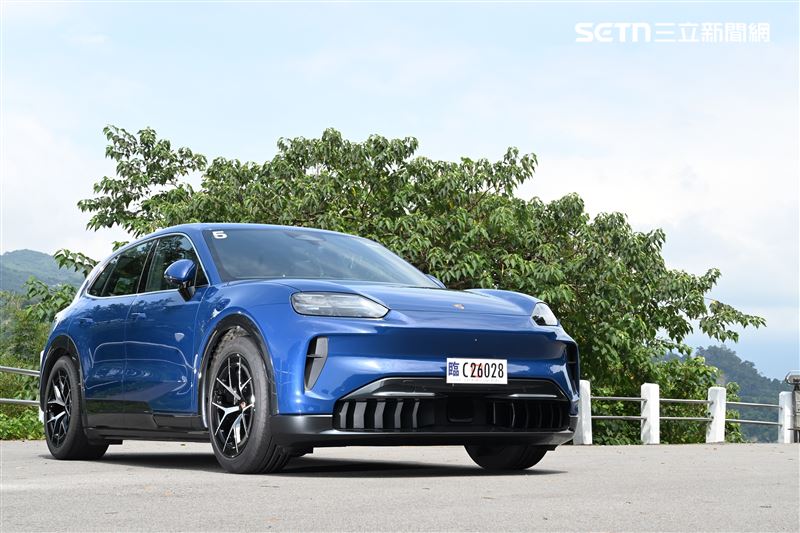 保時捷Cayenne Electric電動休旅。(圖/記者鍾釗榛攝影)