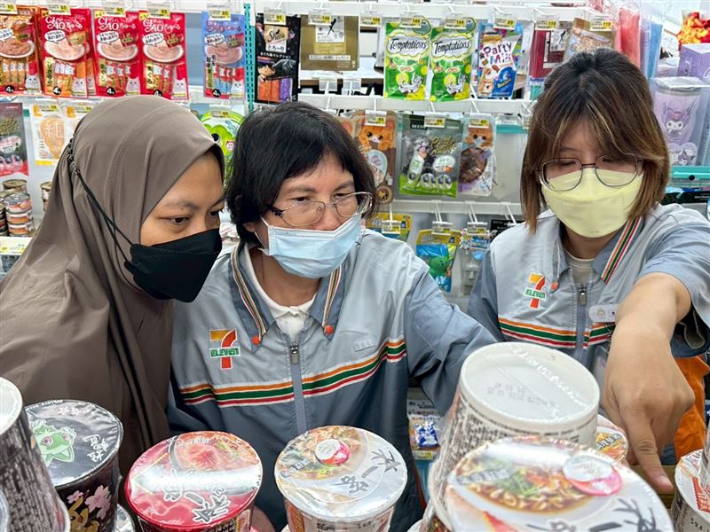 台7-ELEVEN展開「十分鐘照顧生活圈」行動，積極倡議失智友善，更讓門市成為居家長照照顧者們最安心的喘息據點。（圖／品牌業者提供）