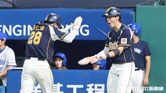張仁瑋超前犧牲打　兄弟奪8連勝續居龍頭