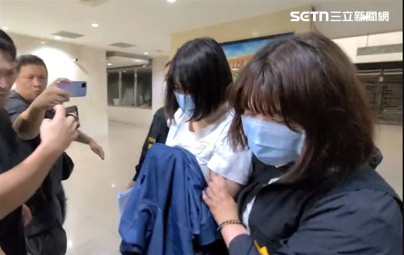 前北市社會局38歲女社工江羿潔,涉嫌利用職務之便,於1年內侵吞5名受監護長者存款,總金額超過1200萬。(圖/翻攝畫面)