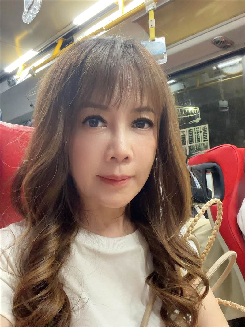陳雅琳發文分享難得的搭公車經驗。(圖/翻攝自臉書)