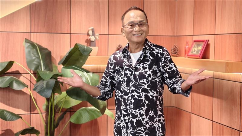 孔鏘笑喊：「我的人生沒有那麼快要登出！」（圖／年代提供）