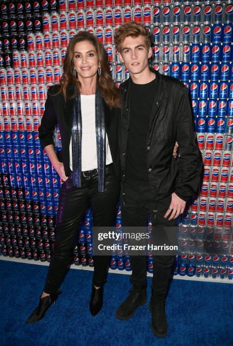 辛蒂克勞馥(Cindy Crawford)的27歲兒子普雷斯利葛伯(Presley Gerber)驚傳離世。(圖/翻攝自Getty Images)
