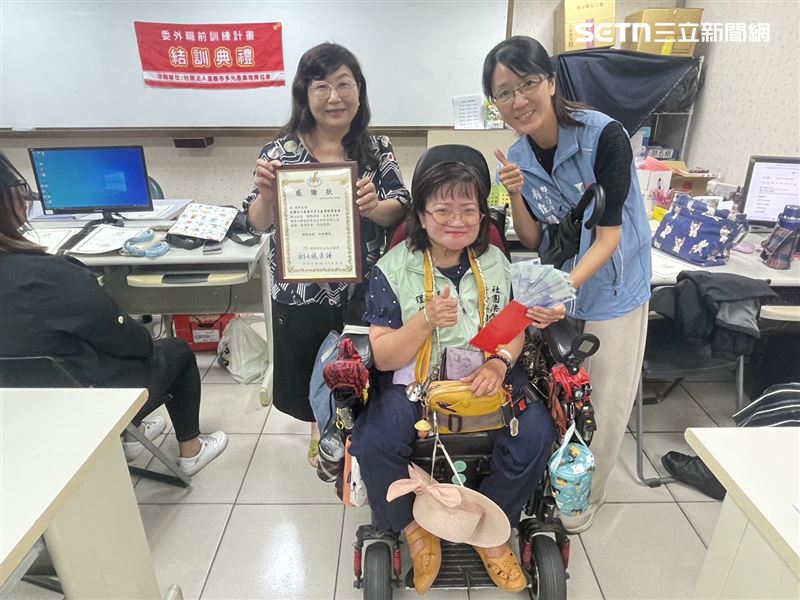 嘉義市政府,身心障礙,文創商品,職業訓練,數位行銷,公益義賣,成果展(圖/翻攝畫面)