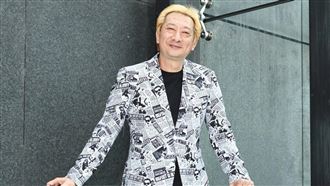 獨／娶嫩妻55歲當爸　九孔日吞2顆藥續命
