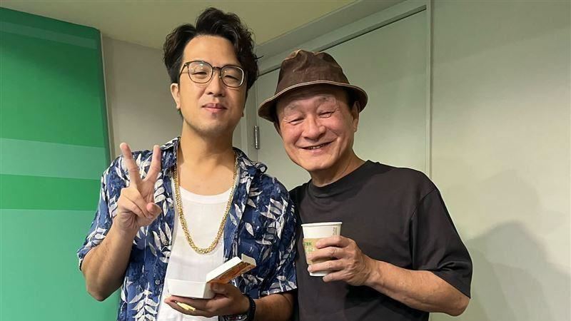 金馬男星合體沈伯洋 曝他「私下真面目」