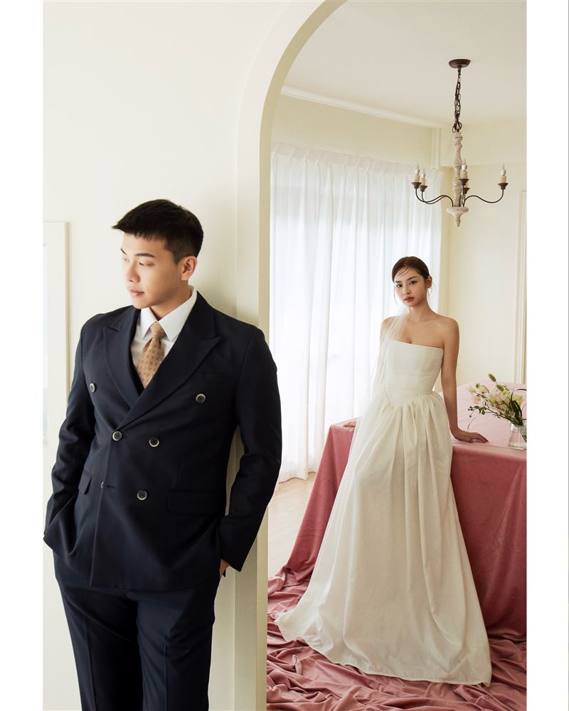 王加瑄7月底分享一系列絕美婚紗照。（圖／翻攝自王加瑄IG）