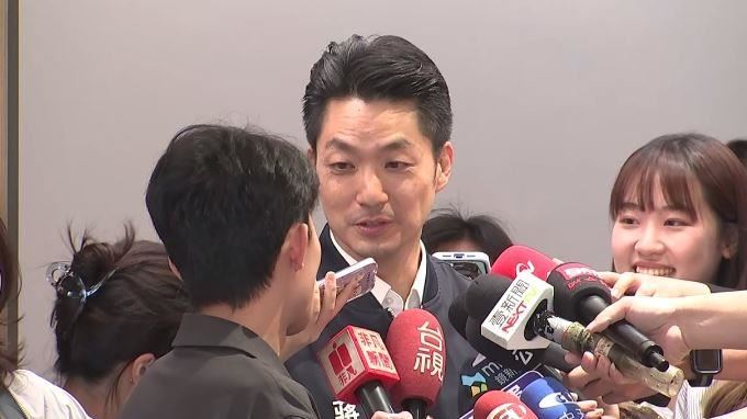 北市失查養老金案 張育萌轟蔣擺爛討誇獎
