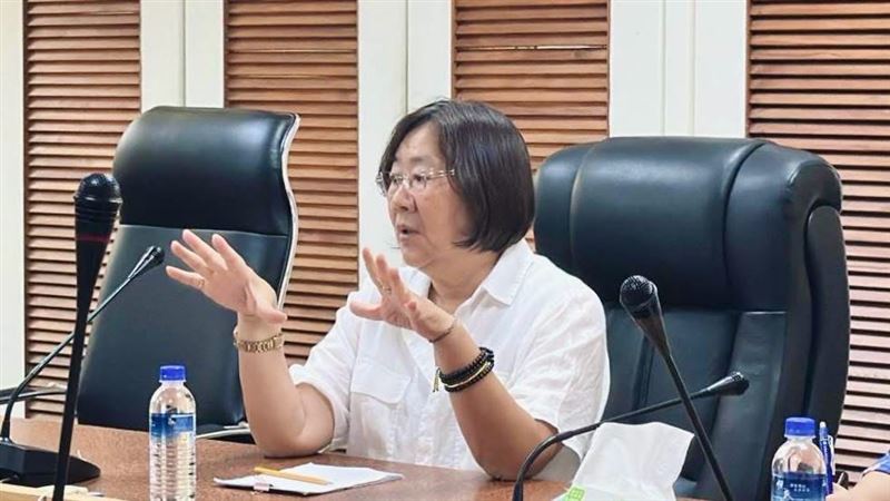 小商人批民雄鄉長護兒拿標案　林于玲回應