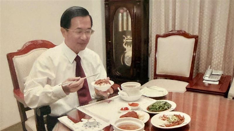 陳水扁挺鬍鬚張:有人放大爭議消費店家
