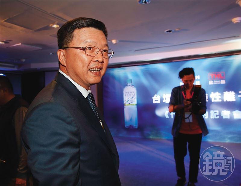 台鹽前董事長陳啟昱(圖)等3人涉犯證券交易法裁定交保,限制出境出海並須接受科技監控,台南地院今日裁定延長處分