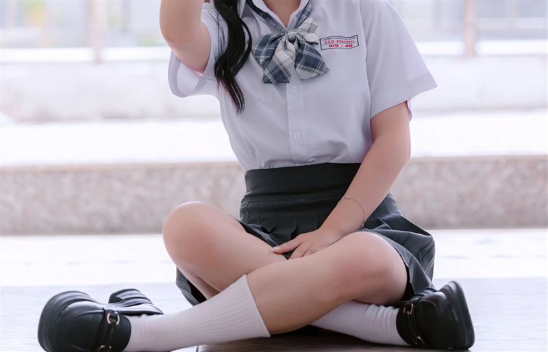 高中合唱團老師劈腿3女學生,還偷拍性愛影像,一二審遭重判。示意圖/AI生成