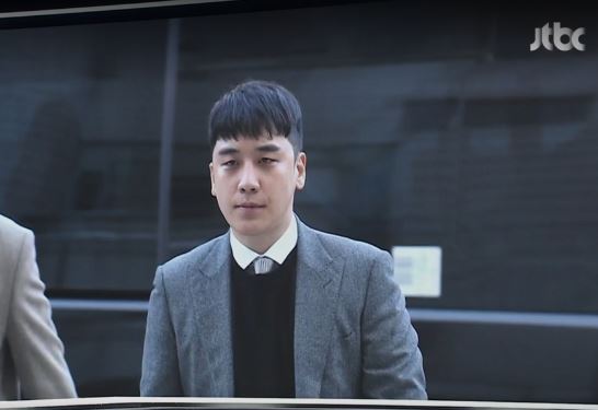 勝利近日遭提告，指控他涉及暴力、威脅。（圖／翻攝自JTBC）