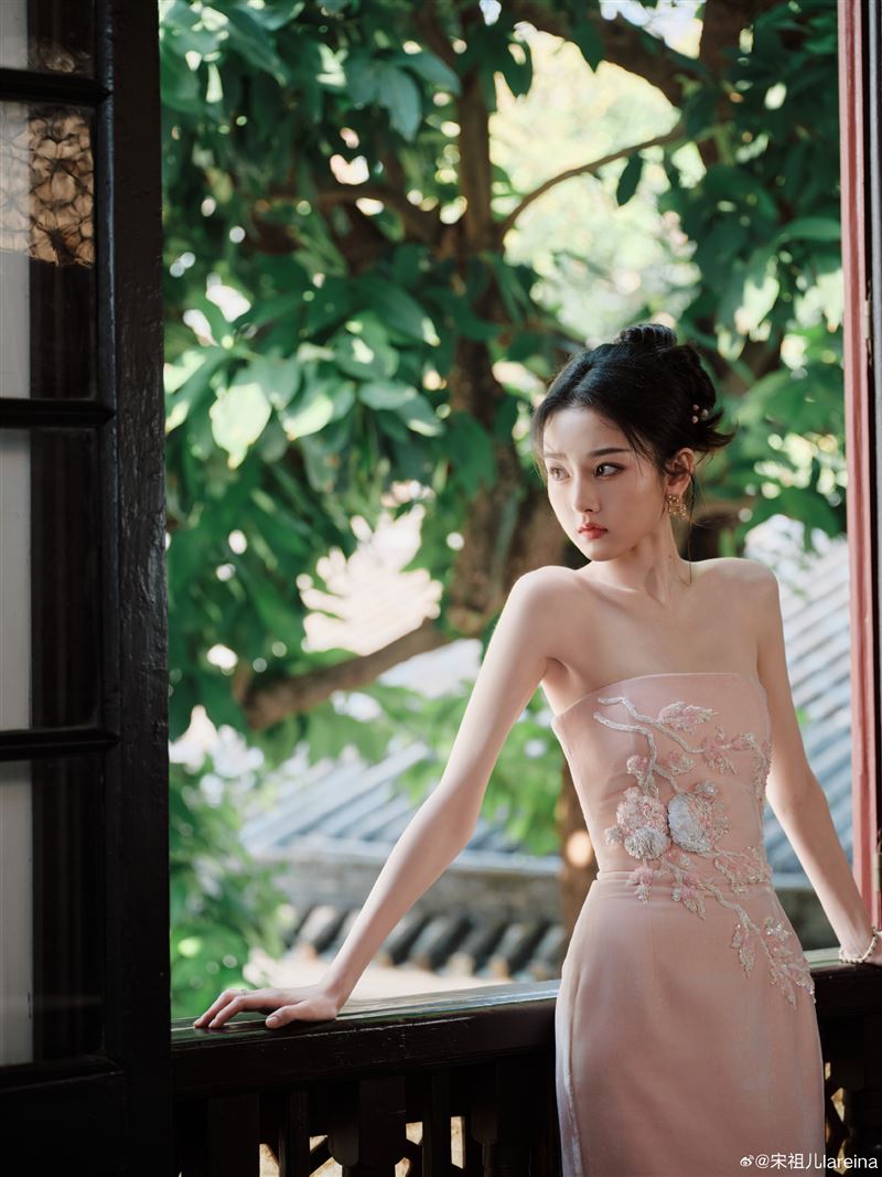 宋祖兒的本名是孫凡清。(圖/翻攝自微博)