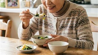 「一頓飯」看出失智症前兆！5變化要小心