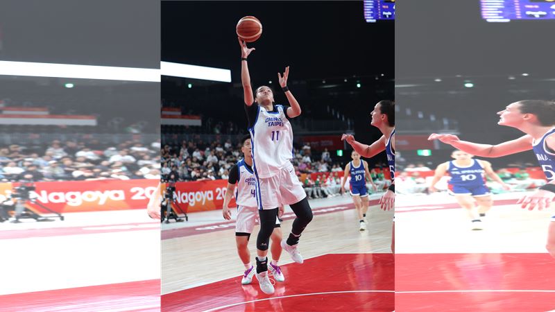 台灣隊靠著蕭豫玟繳出14分17籃板的亮眼「雙十」成績單,終場83:71力退菲律賓,收下4強門票。(圖/中華奧會提供)