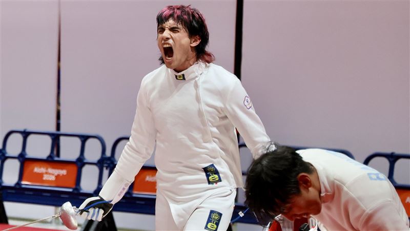 葛屹盧則是遭遇哈薩克新星普羅霍多夫(Kirill Prokhodov),在關鍵的最後一劍,不幸被對手抓到機會刺中,以14:15飲恨。(圖/中華奧會提供)