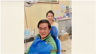 陳水扁突曬舊照　父女中監同框畫面曝！