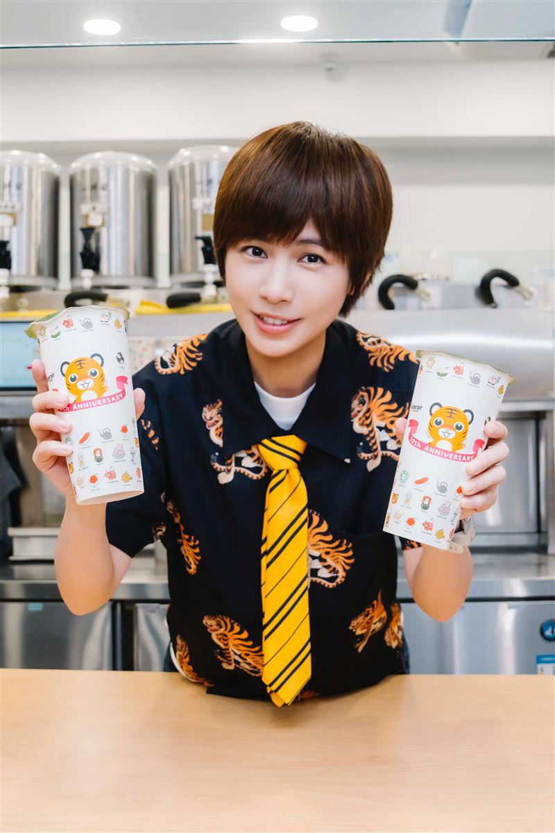 魏嘉瑩自爆每天1杯手搖飲。(圖/相信音樂提供)
