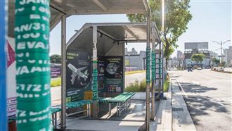服役15年航空貨櫃變身公車亭　落腳這區