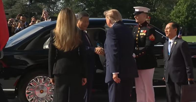 川普於白宮會見習近平。(圖/翻攝自Youtube@The White House)