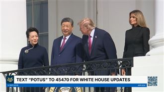 川普拍習近平上臂、背部！專家曝1用意