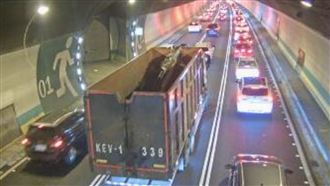 新／中秋節首日！國道返鄉＋旅遊車潮湧現
