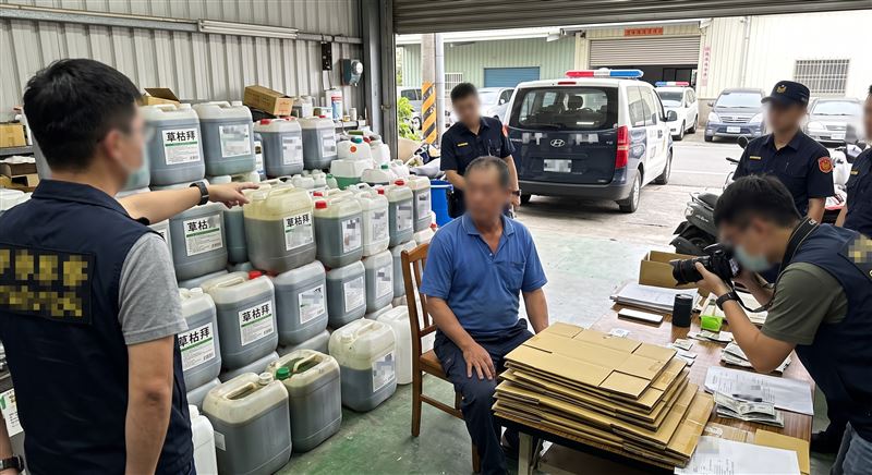 屏東縣黃姓農藥行負責人涉嫌販賣偽農藥,被依法起訴。(示意圖/AI製圖)