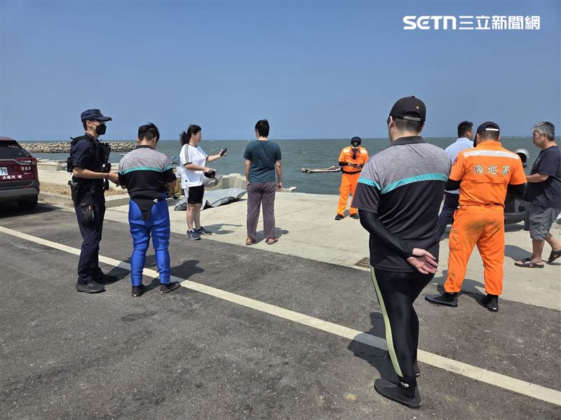 中秋連假首日傳憾事,彰化線西鄉80歲老翁捕魚落水溺斃。(圖/翻攝畫面)