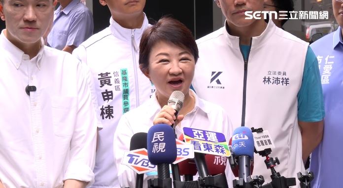 盧秀燕到基隆輔選,陪謝國樑掃街並接受媒體聯訪(圖/翻攝畫面)