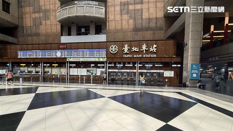 台北車站一間飲料店去(2025)年因座位問題一名男子和女客人爆發糾紛。(圖/資料照)