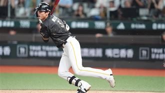 陳文杰4安+跑回超前分　悍將年度第2飛了