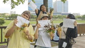 利樂包變藝術！「採集土地」曬超狂成果