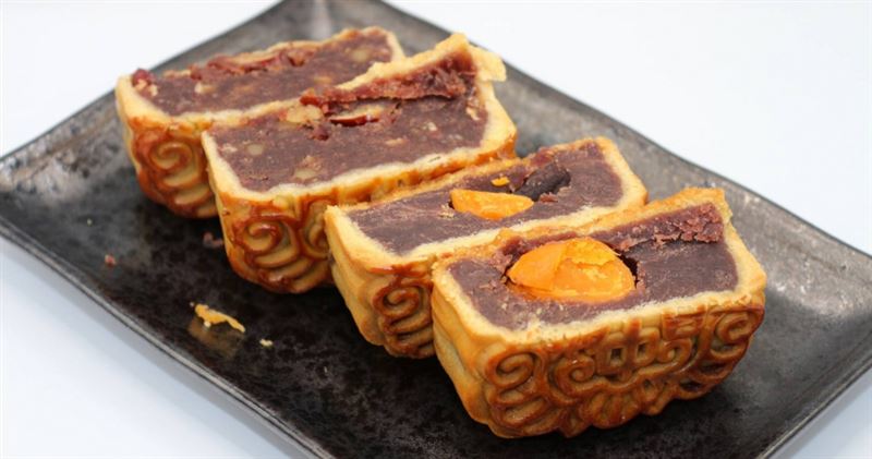 許睿涵提醒,月餅由碳水化合物與油脂組成,1天可以當成1次正餐食用。(示意圖/photoAC)
