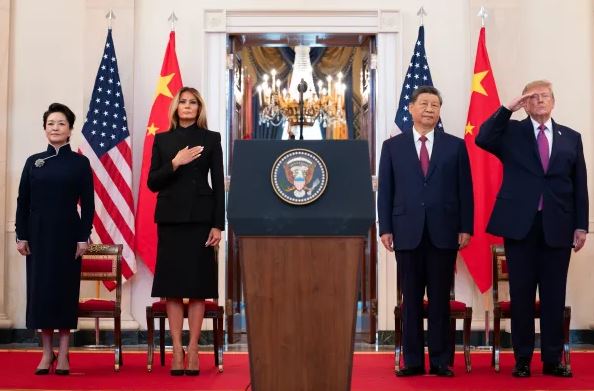 美國總統川普(Donald Trump)與中國國家主席習近平24日在白宮舉行會談。(圖/翻攝自白宮官網)