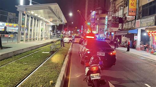 中秋連假首日！高雄輕軌遭鬼切車卡死