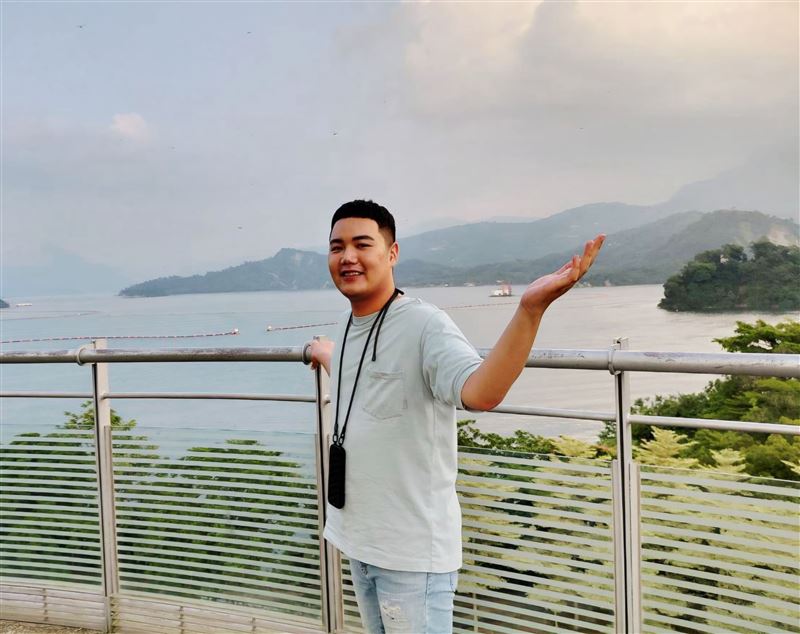 蘇友謙昔日以16歲之姿創下四億營收。(圖/Yes Buy it提供)