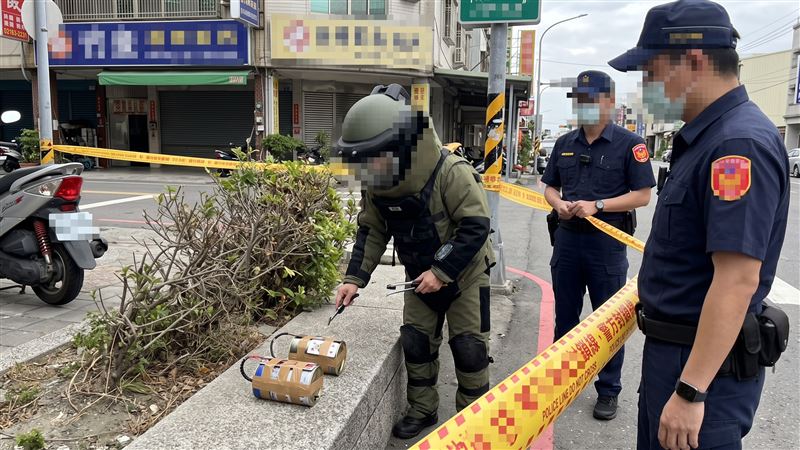 土木工自製爆裂物,原定拿去空地爆破,替自己慶祝生日,因臨時有約,把爆裂物放在路邊,被路人撿走交給警消。(示意圖/AI製圖)