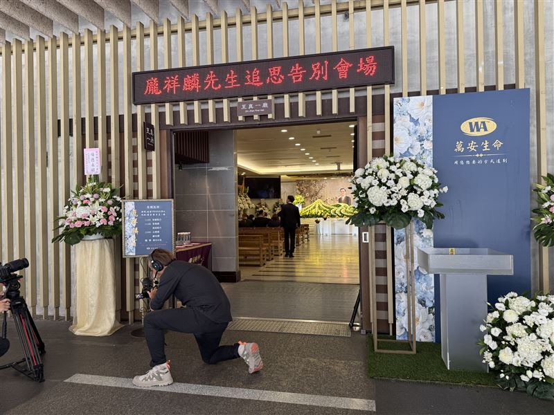 現場莊嚴肅穆。（圖／記者鄭孟晃攝影）