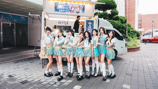 怪物新人女團出道　超大咖男星跨海送餐車