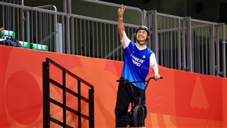 BMX鄭喬鴻挺進決賽　賽後淚崩打賭剃光頭