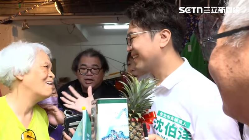 他被沈伯洋掃街1幕逼哭!網喊:台北金孫