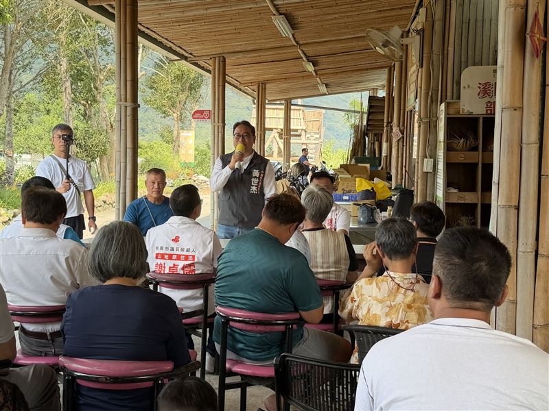 黃世杰頻訪深藍復興區，地方人士認為具備執政者格局。（圖／翻攝畫面）