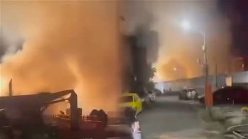 北市都更「工地B3」火警悶燒！消防灌救中