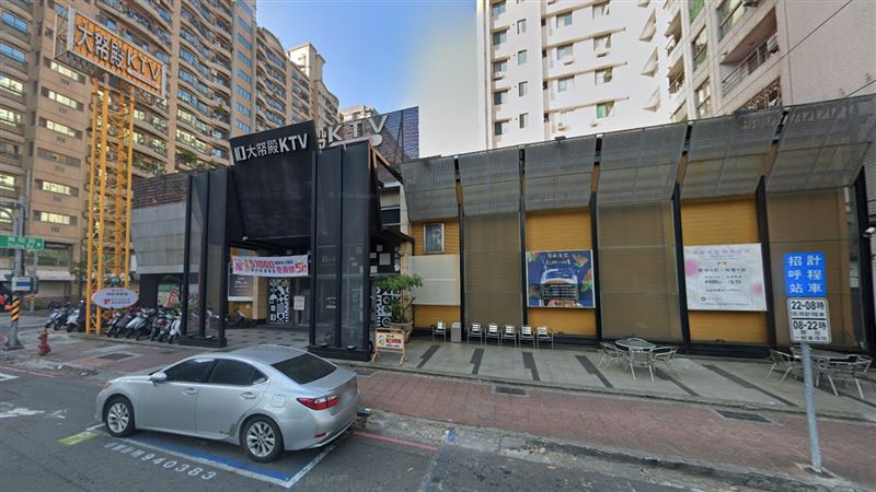 陪伴高雄人走過30個年頭的「大帑殿明華店」無預警宣布停業,27日為最後營運日。(圖/翻攝GoogleMaps)