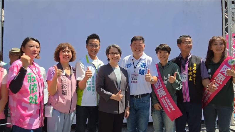 蕭美琴花蓮輔選。(圖/民進黨提供)