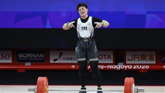 陳玟卉險勝巴林好手　舉重為台灣添得銀牌