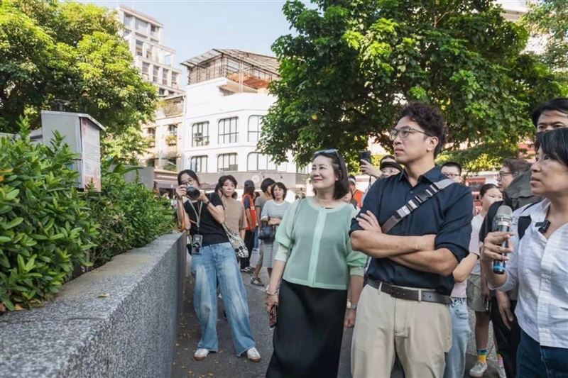 吳思瑤強調,台北需要一場高格調的選戰!台北值得一位高品質的市長!沈伯洋堅持正向選舉,「我比贊成更贊成!」(圖/翻攝自吳思瑤臉書)